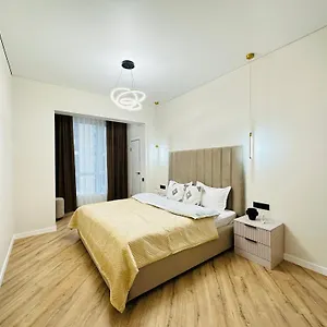 Comfort City, Lux Апартаменты