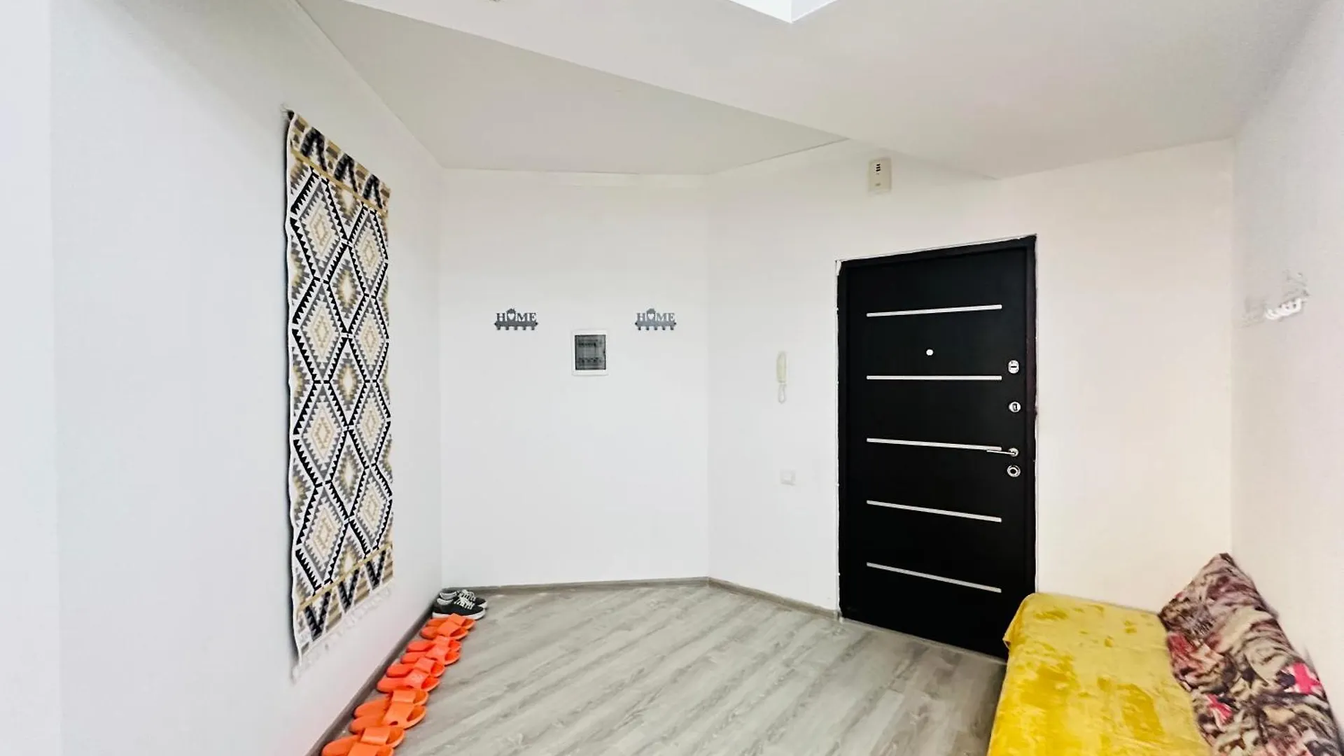 Apartment Огромные Апартаменты У Центра С 2 Ванными Комнатами
