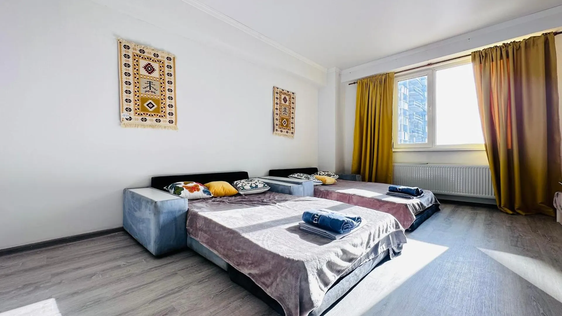 Apartment Огромные Апартаменты У Центра С 2 Ванными Комнатами